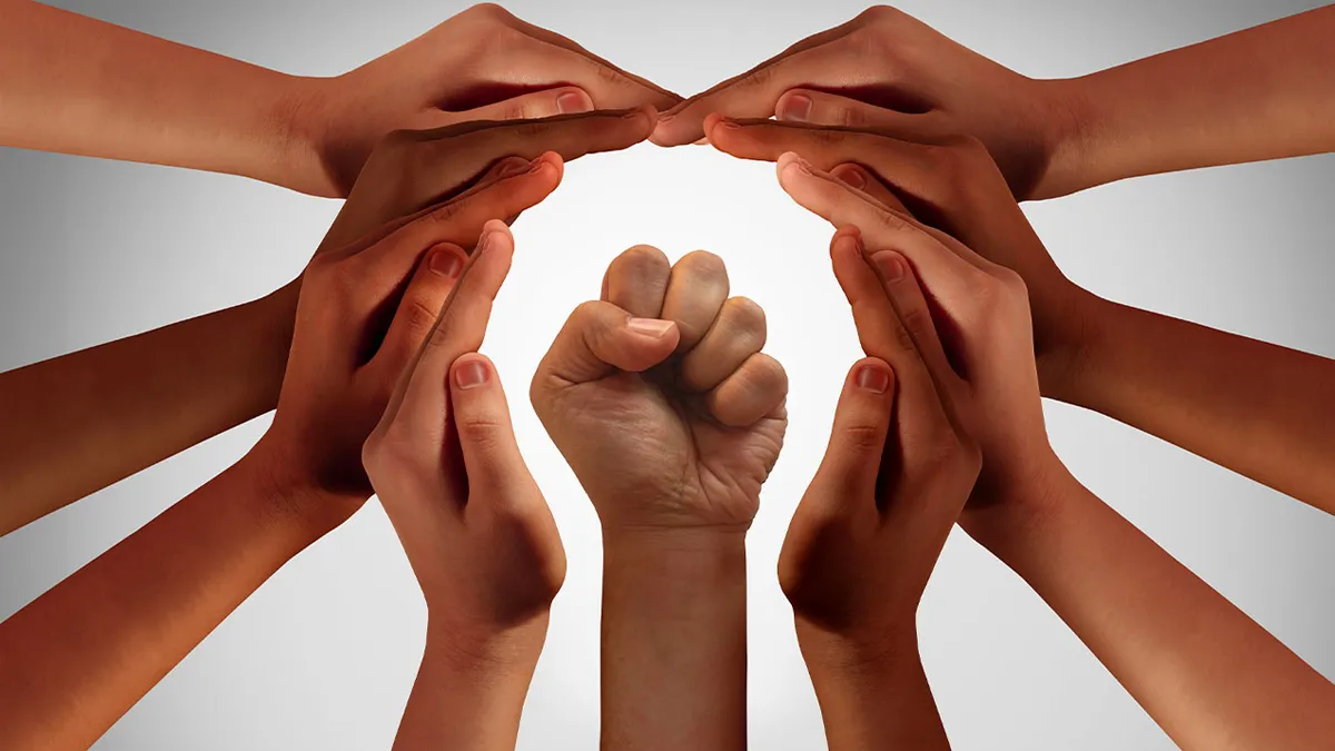 Leia mais sobre o artigo DIREITOS CONSTITUCIONAIS E O TRATAMENTO JURÍDICO DOS BRASILEIROS DEPORTADOS DOS ESTADOS UNIDOS: DESAFIOS PARA A PROTEÇÃO DOS DIREITOS HUMANOS NO RETORNO AO PAÍS